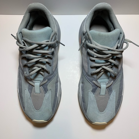 Yeezy 700 Inertia - Picture 3 of 6